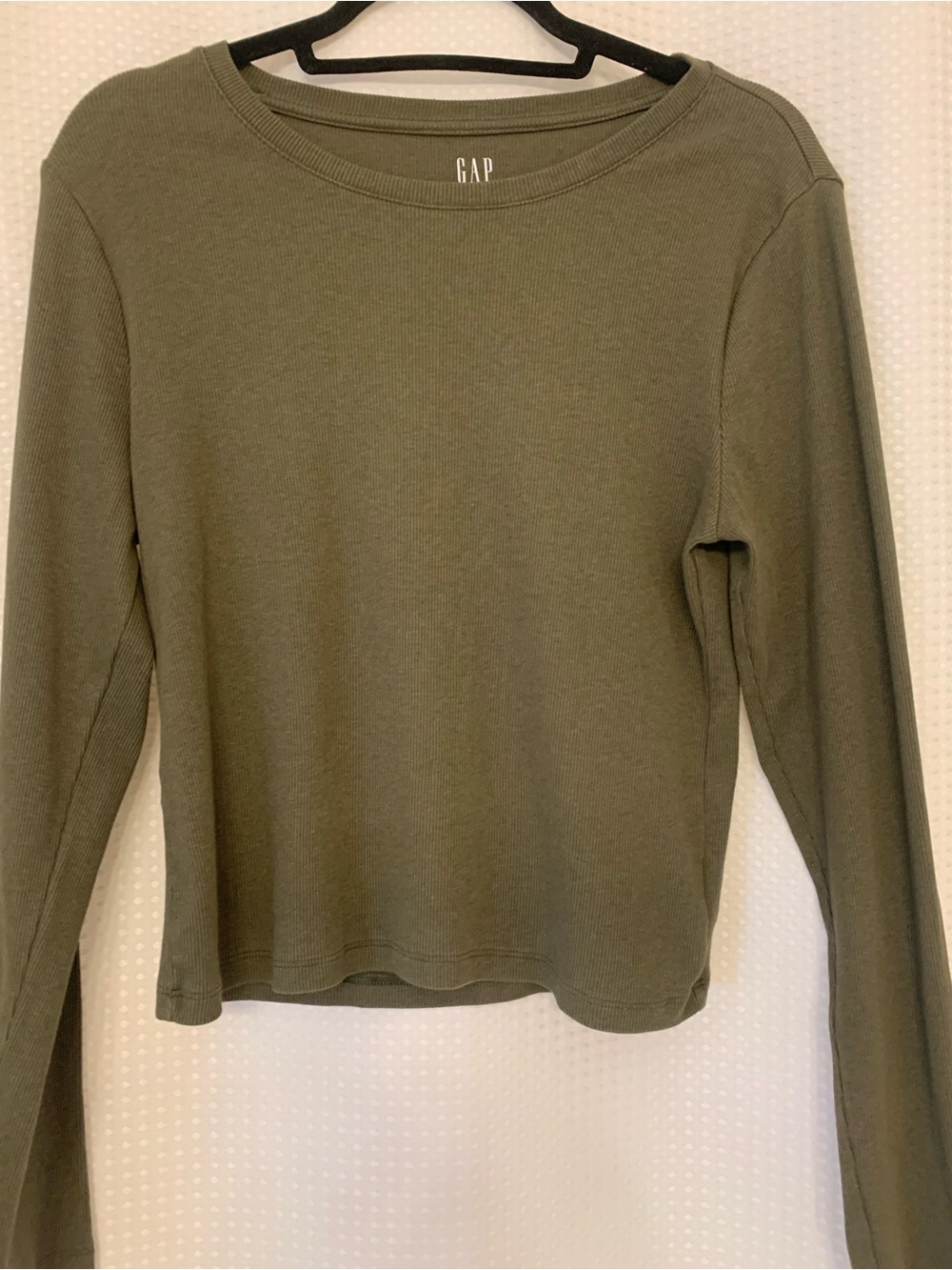 Women’s Gap ribbed long sleeve modern crew olive green large